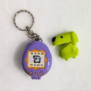 1997 Tamagotchi x McDonald Bandai Toy Keychain